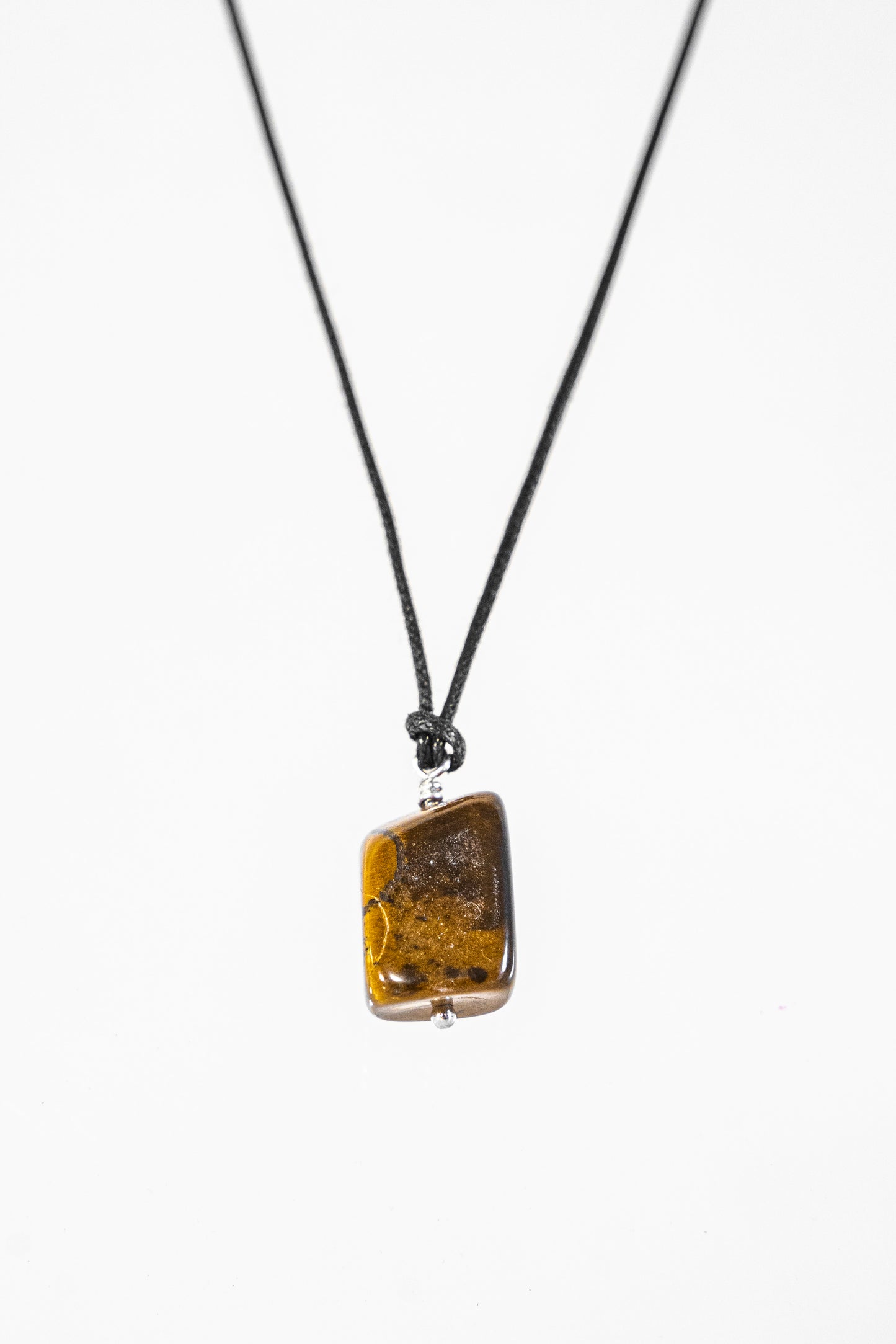 Draco, Collana corda e Occhio di Tigre